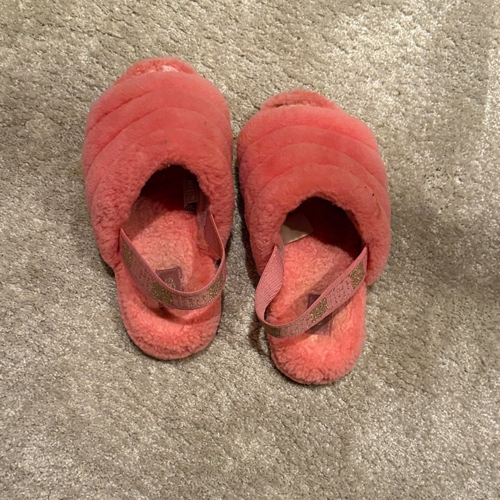 Ugg slippers size 5